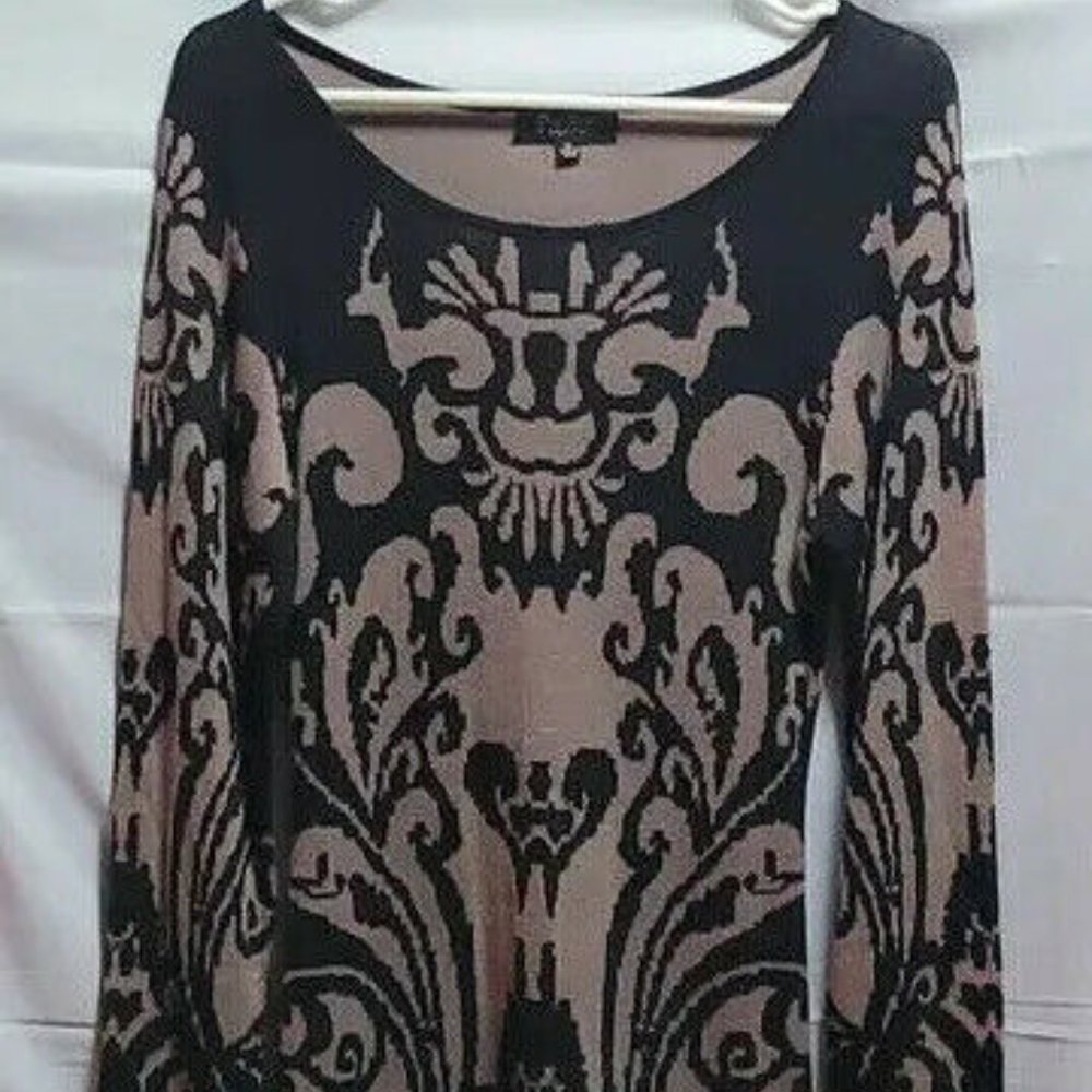 Papillon Demask Sweater Dress medium black and tan soft and lightweight